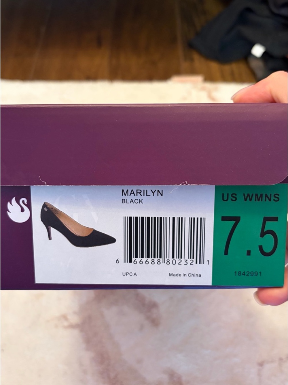 Gloria Vanderbilt Marilyn Black Pointed Toe Pump